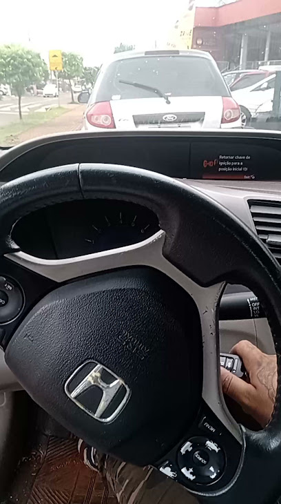 Chaveiro Londrina zona sul_chaves codificadas-----pė vermelho em Londrina - PR