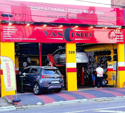 Van Pneus borracharia / pneu meia vida em São Paulo - SP